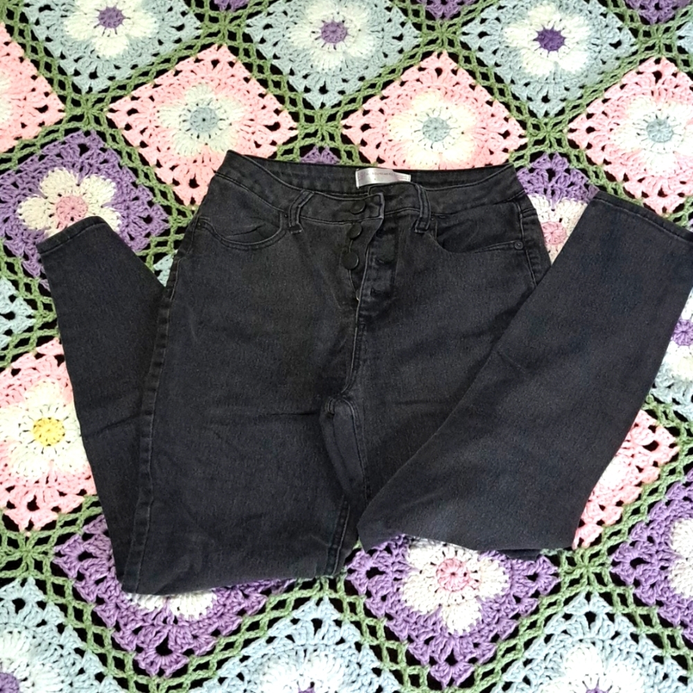 NOBO Mid Rise Skinny Pants in Black